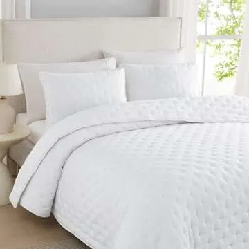 WDCOZY White Cloud Quilt Queen Bedding Set for Year-Round Comfort