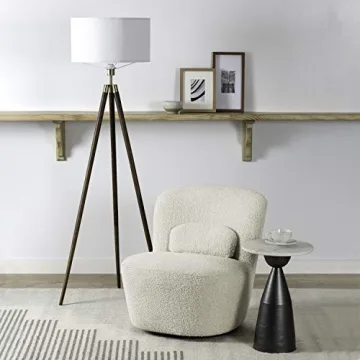 POLY & BARK Elia Swivel Chair - Stylish and Comfortable