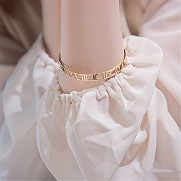 AIKESIWAI Elegant Roman Numeral Bracelet for Women