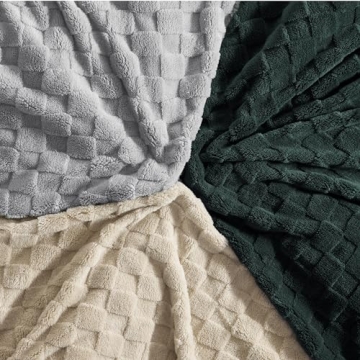 Bedsure Mallard Green Cozy Throw Blanket for All