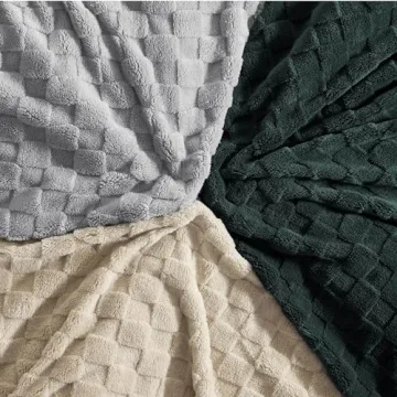 Bedsure Mallard Green Cozy Throw Blanket for All
