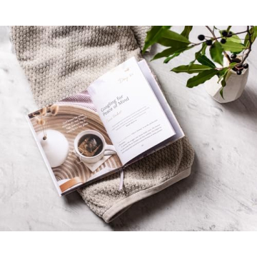 Clear Mind, Peaceful Heart: 50 Devotions for Sleep