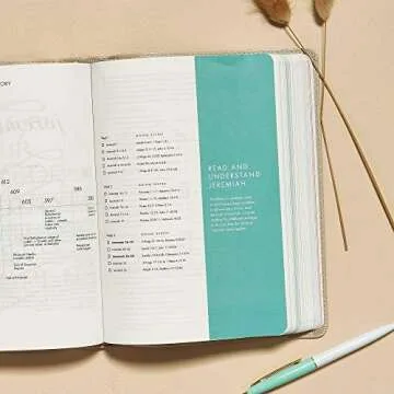 CSB She Reads Truth Bible, Champagne Gold LeatherTouch, Black Letter, Full-Color Design, Wide Margins, Journaling Space, Devotionals, Reading Plans, Single-Column, Easy-to-Read Bible Serif Type