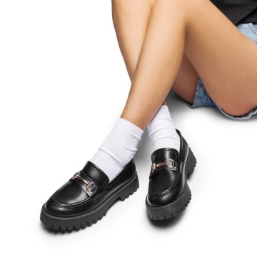 Stylish DREAM PAIRS Women's Slip-On Fashion Loafers