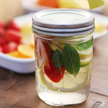 Tebery 12 Pack Wide Mouth Mason Jars 16 Oz, Canning Glass Jars With Airtight lids and Bands for Fermenting, Pickling, Meal Prep, Overnight Oats, Jam, Jelly (16OZ)