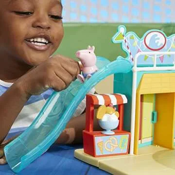 Peppa Pig Toys Peppa's Waterpark Playset, Peppa Pig Playset with 2 Peppa Pig Figures, Preschool Toys for 3 Year Old Girls and Boys and Up