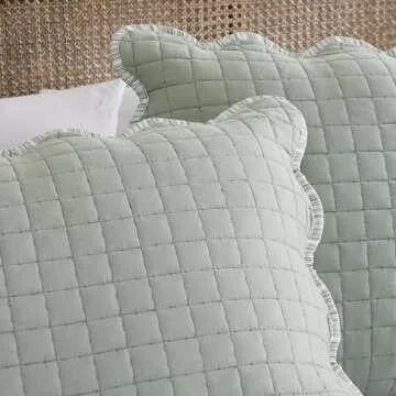 WDCOZY Sage Green King Size Quilt Bedding Set, Seafoam Scalloped Farmhouse Country Rustic Lightweight Soft Coverlet for All Season, Cute Cozy Kantha Pick Stitch Bedspread, 2 Pillow Shams