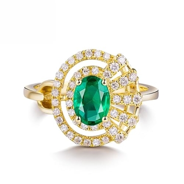 Elegant 18K Yellow Gold Pave Diamond Ring with Emerald