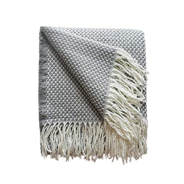Cozy MEIQB Soft Throw Blanket - Lightweight, Warm & Stylish for All Occasions