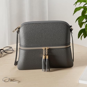 Stylish DELUXITY Lightweight Crossbody Bag for Every Occasion