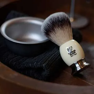 Luxury Shaving Brush for Men - Smooth & Stylish Grooming Tool