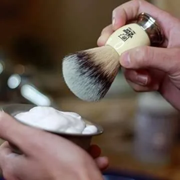 Luxury Shaving Brush for Men - Smooth & Stylish Grooming Tool
