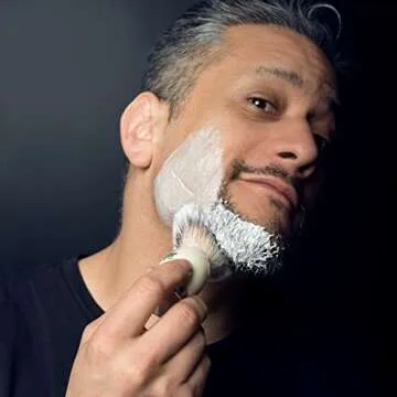 Luxury Shaving Brush for Men - Smooth & Stylish Grooming Tool