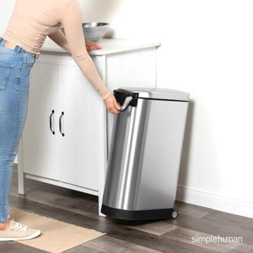 simplehuman 35 Liter Pet Food Storage Container for Pets