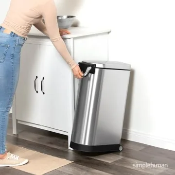 simplehuman 35 Liter Pet Food Storage Container for Pets