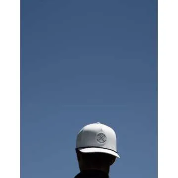 Stylish Golf Snapback for Men and Women - Comfortable Fit