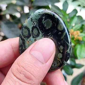 Fekuar Natural Kambaba Jasper Crystal Thumb Worry Stone, Hand Carved Healing Crystal Teardrop Pocket Stones for Anxiety Stress Relief Meditation