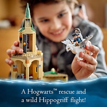 LEGO Harry Potter Hogwarts Courtyard: Sirius's Rescue 76401 Castle Set