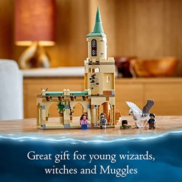 LEGO Harry Potter Hogwarts Courtyard: Sirius's Rescue 76401 Castle Set