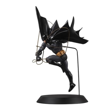 Batman 1:6 Scale Statue by McFarlane Toys