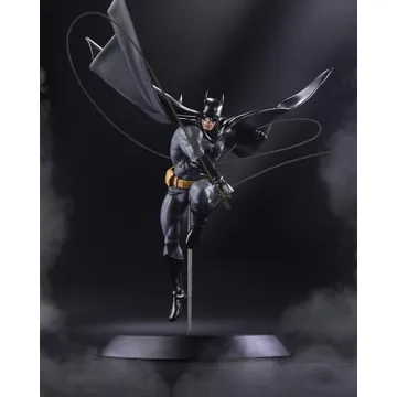 Batman 1:6 Scale Statue by McFarlane Toys