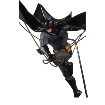 Batman 1:6 Scale Statue by McFarlane Toys
