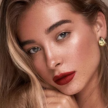 FAMARINE Chunky Gold Huggie Earrings - Stylish & Comfortable