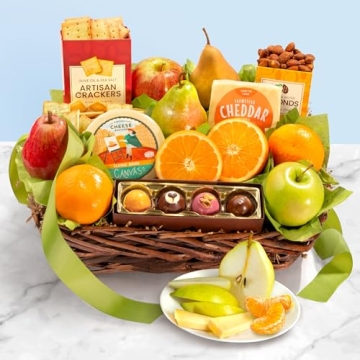 Classic Deluxe Fruit Basket for Any Occasion