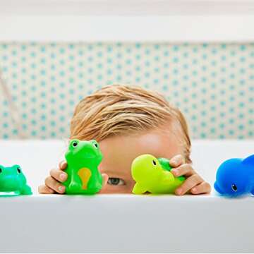 Munchkin Super Scoop Bath Toy Organizer and 16 Piece Bath Squirt Value Set, Value Set, Blue