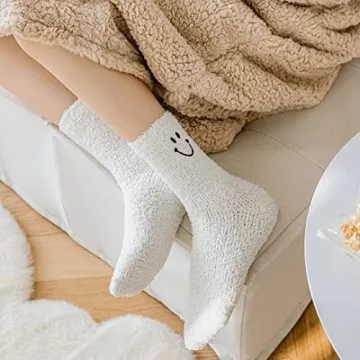NIGEIYEME 5 Pairs Cute Smiley Cozy Socks for Women