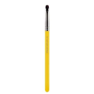 Bdellium Tools Professional Makeup Brush - Studio Series 712 Wet/Dry Definer - With Soft Synthetic Fibers, For Precise Application (Yellow, 1pc)