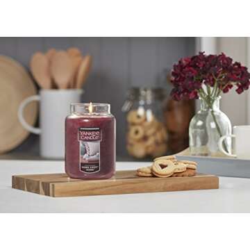 Yankee Candle Home Sweet Home Scented, Classic 22oz Large Jar Single Wick Candle, Over 110 Hours of Burn Time, Ideal for Fall, Outdoors, Home and Christmas Decorations