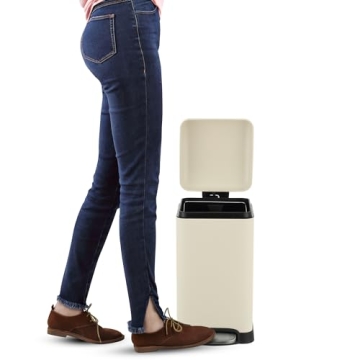 happimess Retro Mini Trash Can with Soft-Close Lid