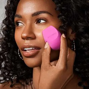 EcoTools Rose Water Bioblender, Compostable Makeup Blending Sponge, For Liquid & Cream Foundation, Base Coverage, Anti-inflammatory Ingredients, Pink, Cruelty Free & Vegan, 1 Count