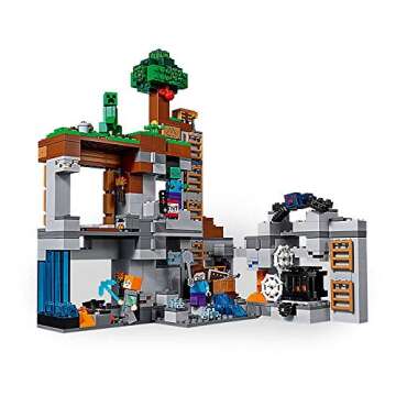 LEGO Minecraft The Bedrock Adventures Building Kit 644 Pieces