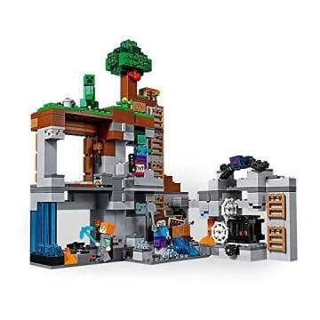 LEGO Minecraft The Bedrock Adventures Building Kit 644 Pieces