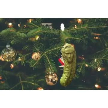 Picolas Cage Christmas Ornament, Funny Nicolas Cage Christmas Green Pickle Hanging Ornament, Christmas Pickle Tree Ornament for Christmas Tradition Decor Party Favor Stocking Stuffers (New,1-Pcs)