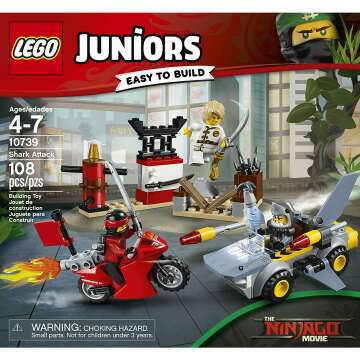 Shark Attack LEGO Juniors 10739 Building Kit