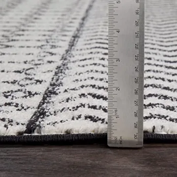 Livabliss Chester Boho Moroccan Area Rug 5'3" x 7'6" - Black