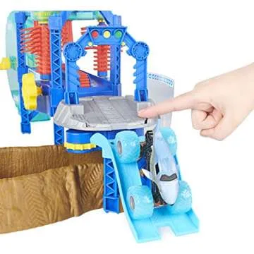 Megalodon Monster Wash Playset with Color-Changing Truck for Kids