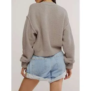 Stylish Women's Cropped Cardigan Sweater - Perfect Fit
