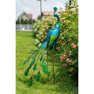 Exquisite Peacock Garden Statue - Vibrant Outdoor Decor