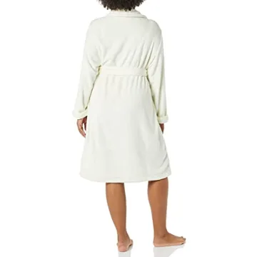 Amazon Essentials Women's Comfortable Plush Robe in Cream