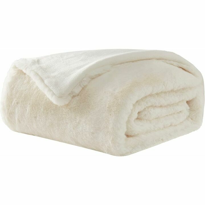 UGG Euphoria Throw Blanket