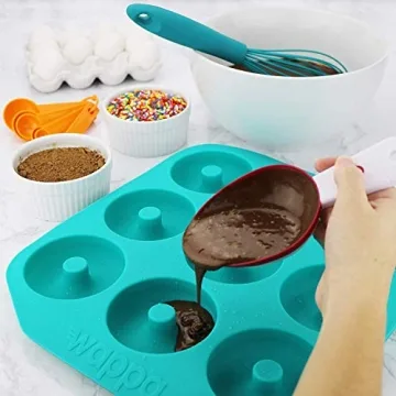 Large Donut Pan – Non-stick Silicone Donut Pan Made Of Heavy Duty, Heat Resistant Material To Bake 9 Full Size Donuts/Bagels/Muffins & Other Delicacies – Professional Grade Doughnut Pan (Turquoise)