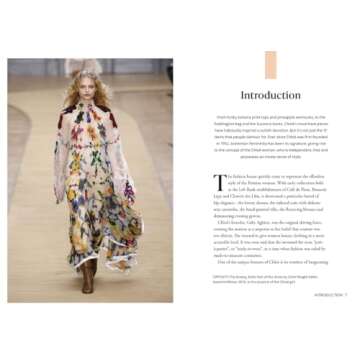 Little Book of Chloé: The story of the iconic brand (Little Books of Fashion)