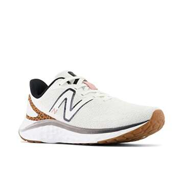 New Balance Women's Fresh Foam Arishi V4 Running Shoe, White/Tobacco, 8 Wide