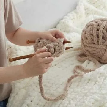 Amélie Home Chunky Knit Blanket Throw, Thick Soft Chenille Yarn Throw, Warm Handmade Rope Knot Blanket for Couch Sofa Bed, 40x50, Ivory
