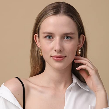 Apsvo Chunky Gold Hoop Earrings Lightweight and Stylish