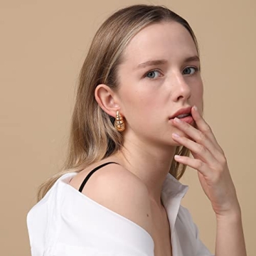 Apsvo Chunky Gold Hoop Earrings Lightweight and Stylish